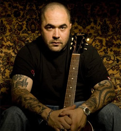 Aaron Lewis